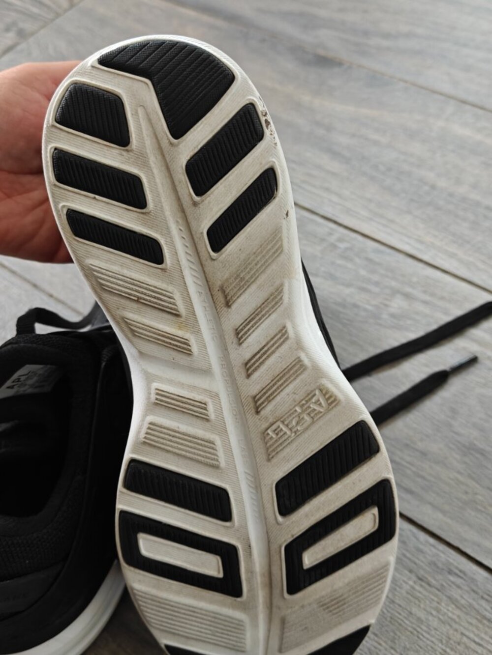 APL Runners Size 7.5 - Picture 6 of 6